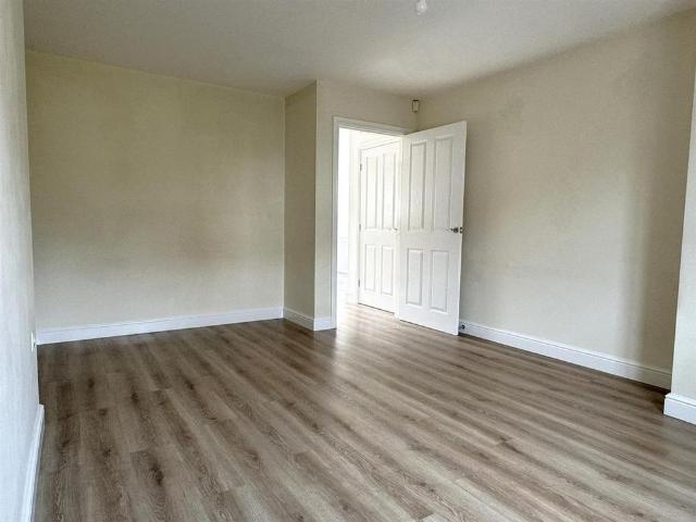 3 bedroom detached house to rent
