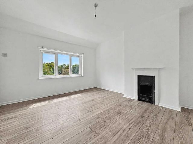 3 bedroom detached house to rent