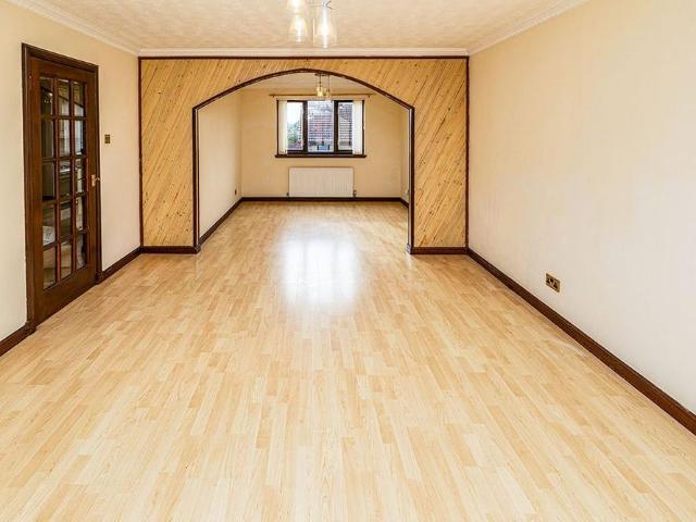 3 bedroom detached house to rent