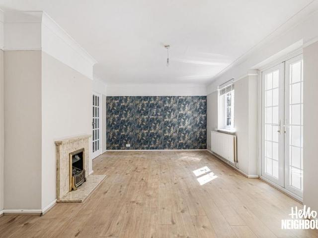 3 bedroom detached house to rent