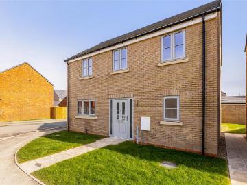 3 bedroom detached house to rent