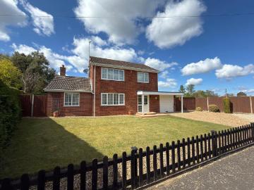 3 bedroom detached house to rent