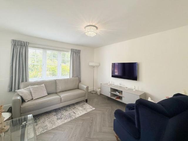 3 bedroom detached house to rent