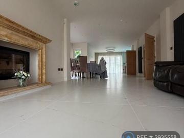 3 bedroom detached house to rent