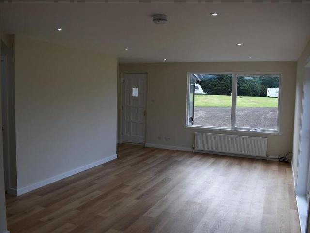 3 bedroom detached house to rent