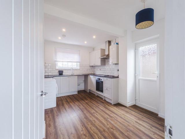3 bedroom detached house to rent
