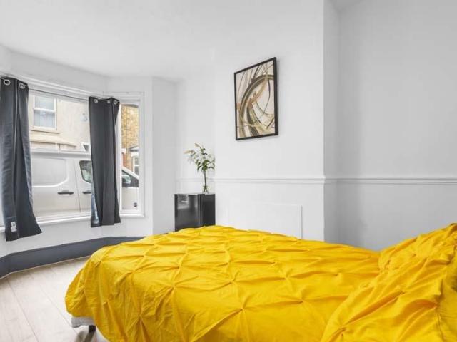 3 bedroom detached house to rent
