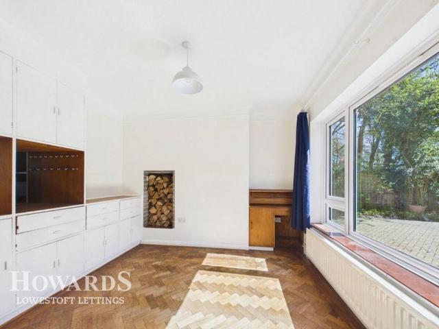 3 bedroom detached house to rent