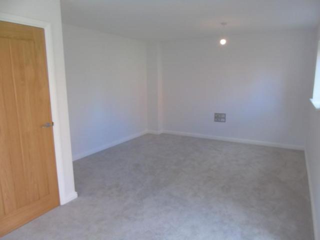 3 bedroom detached house to rent