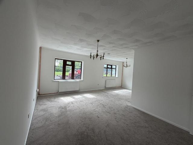 3 bedroom detached house to rent