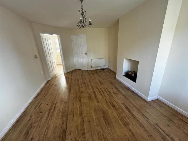 3 bedroom detached house to rent