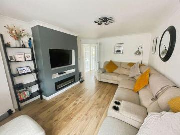 3 bedroom detached house to rent