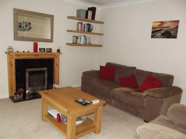 3 bedroom detached house to rent
