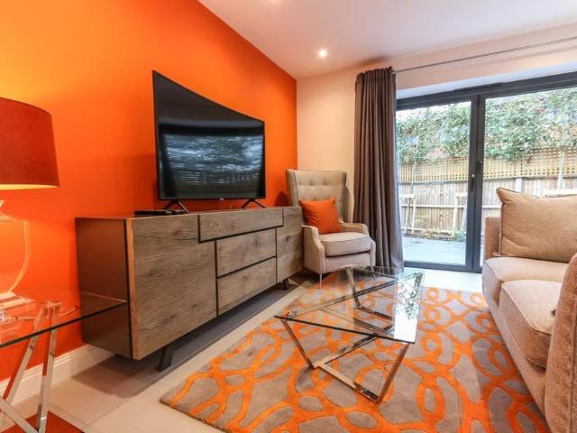 3 bedroom detached house to rent