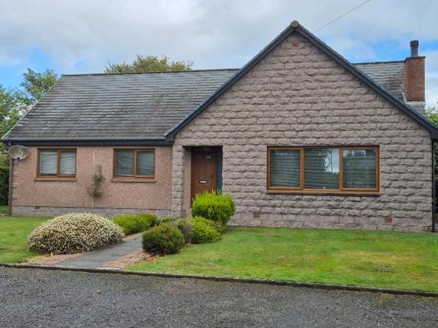 3 bedroom detached house to rent