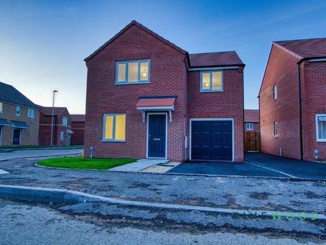 3 bedroom detached house to rent
