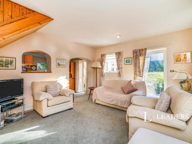 3 bedroom detached house to rent