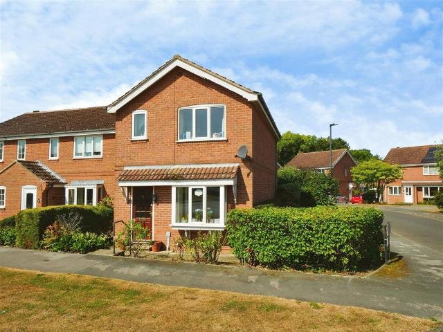 3 bedroom detached house to rent