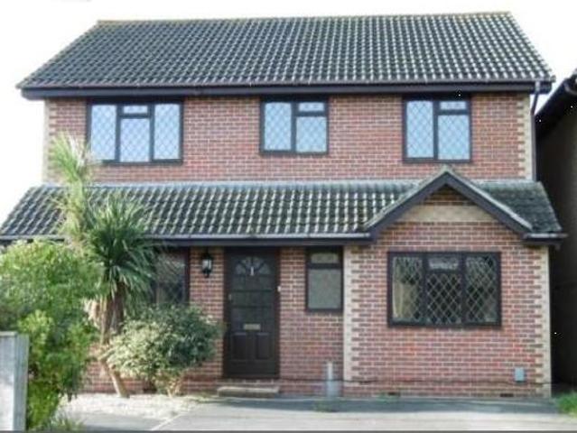 3 bedroom detached house to rent