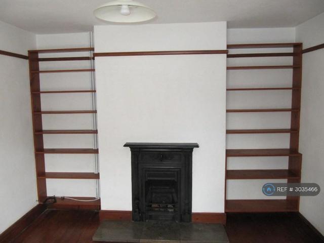 3 bedroom detached house to rent