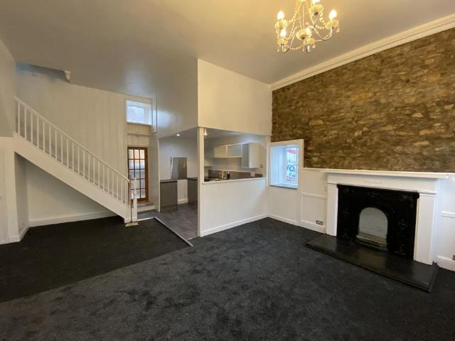 3 bedroom detached house to rent