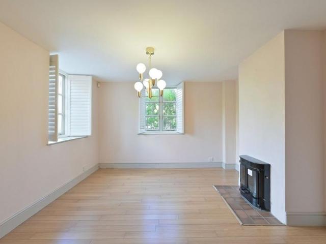 3 bedroom detached house to rent