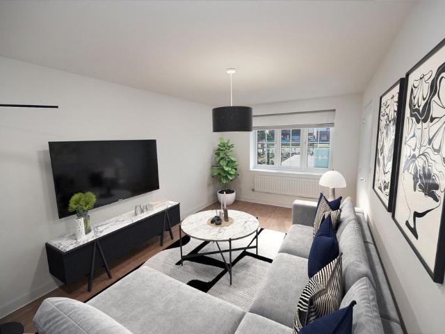 3 bedroom detached house to rent