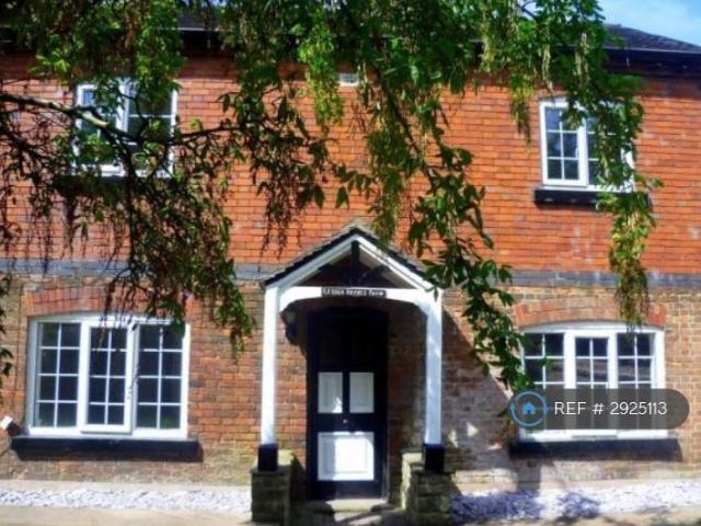 3 bedroom detached house to rent