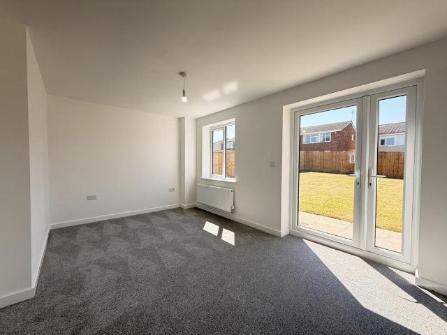 3 bedroom detached house to rent