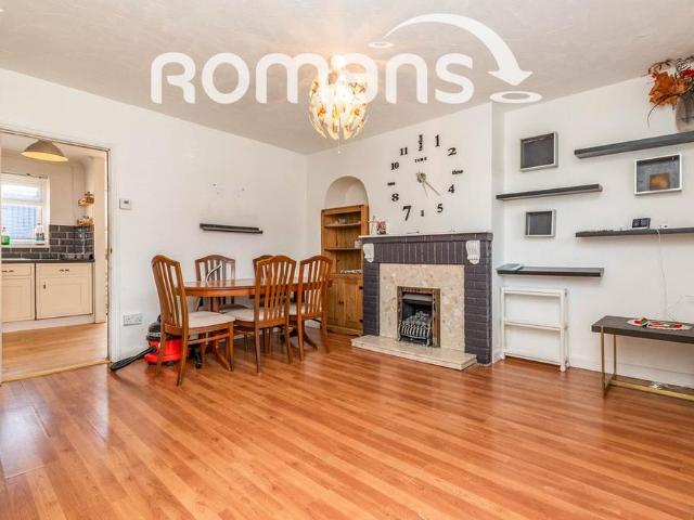 3 bedroom detached house to rent