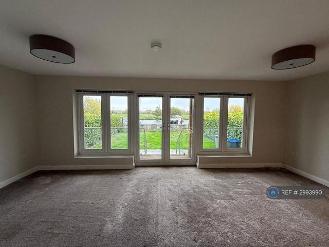 3 bedroom detached house to rent