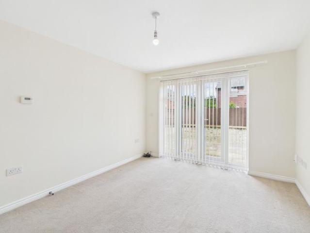 3 bedroom detached house to rent