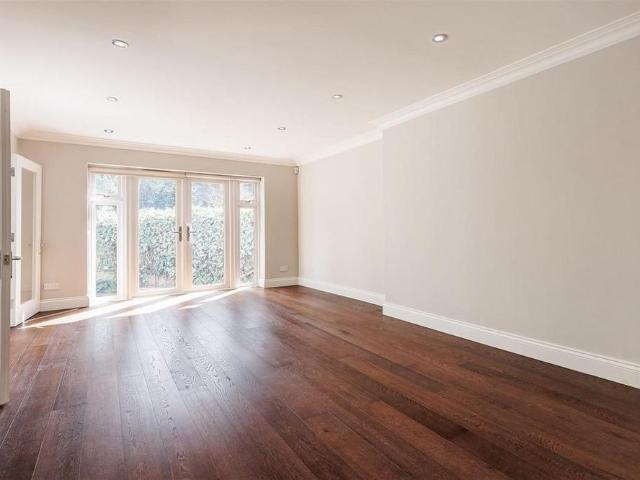 3 bedroom detached house to rent
