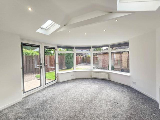 3 bedroom detached house to rent