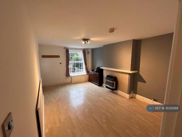 3 bedroom detached house to rent