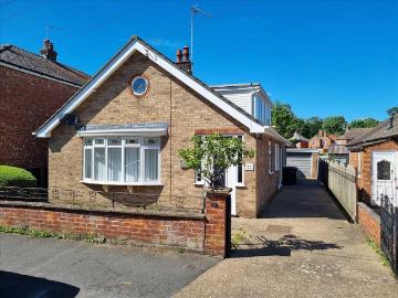 3 bedroom detached house to rent