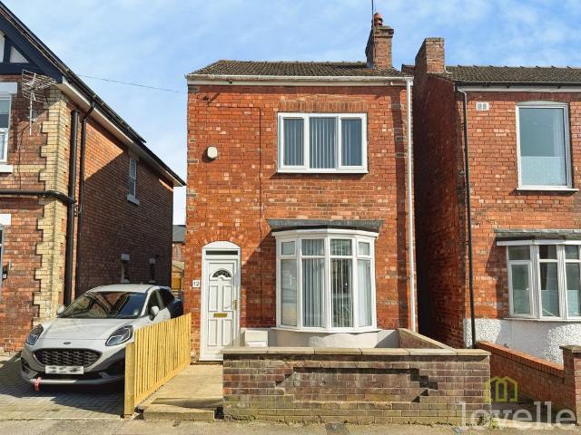 3 bedroom detached house to rent