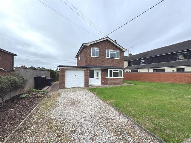 3 bedroom detached house to rent