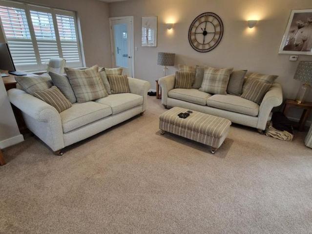 3 bedroom detached house to rent