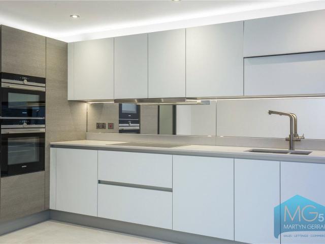 3 bedroom Detached House to rent