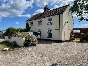 3 bedroom detached house to rent