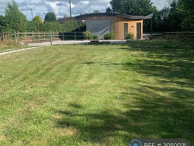 3 bedroom detached house to rent