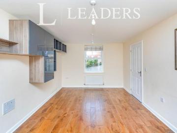 3 bedroom detached house to rent