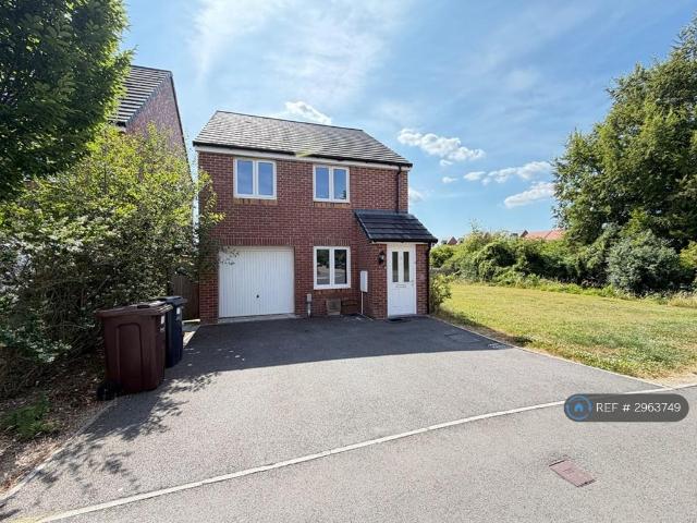 3 bedroom detached house to rent