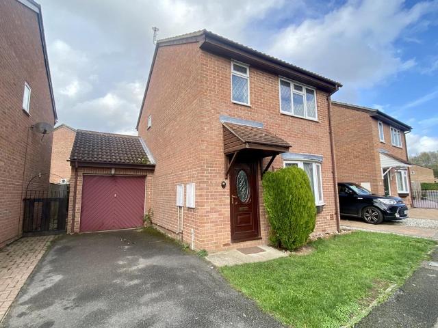 3 bedroom detached house to rent