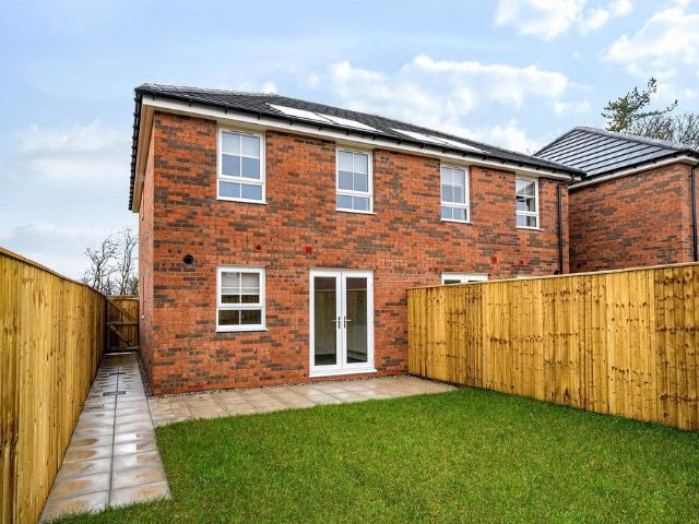 3 bedroom detached house to rent