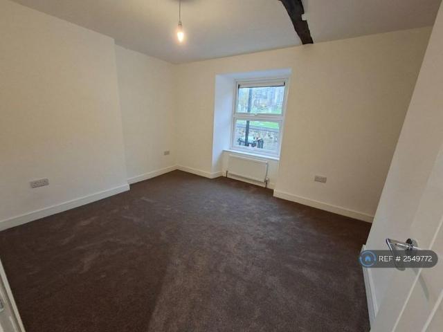 3 bedroom detached house to rent