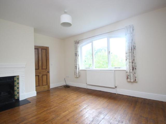 3 bedroom detached house to rent