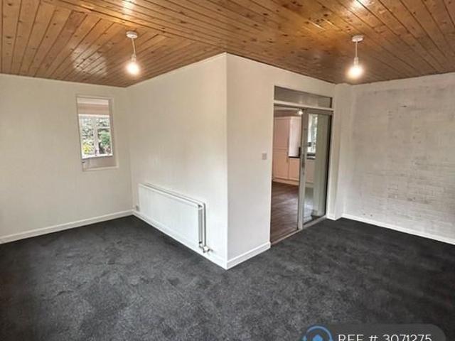 3 bedroom detached house to rent