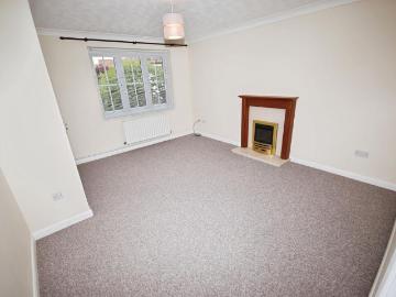 3 bedroom detached house to rent